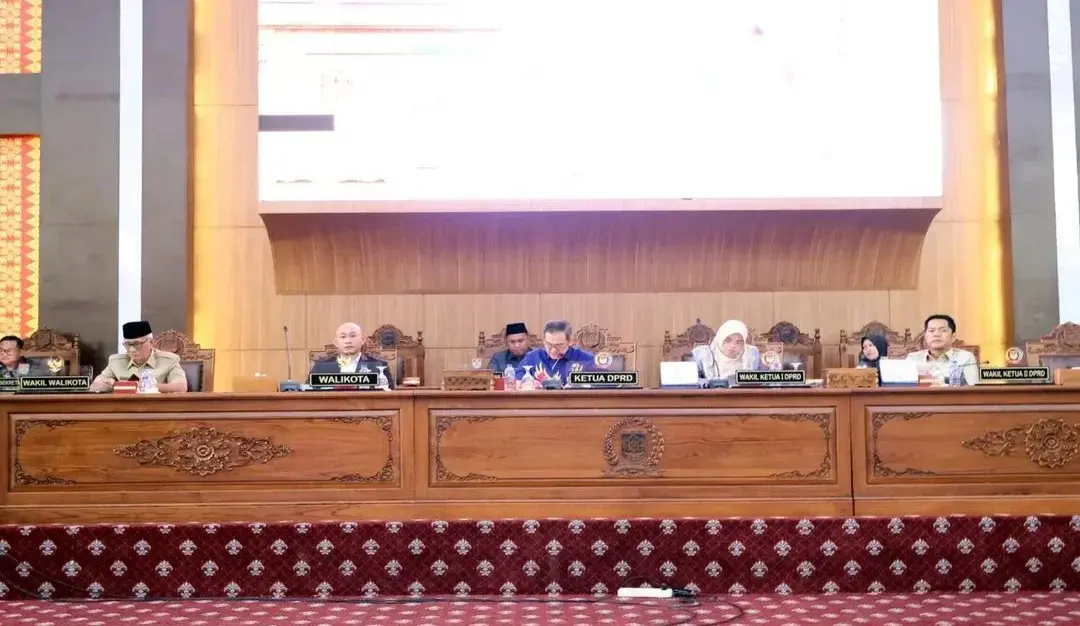 Paripurna DPRD, Wali Kota Lubuk Linggau Sampaikan Nota Keuangan dan Raperda APBD 2026